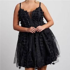 Torrid womans NWT Dark Fairy tulle Mini Dress size 4XL